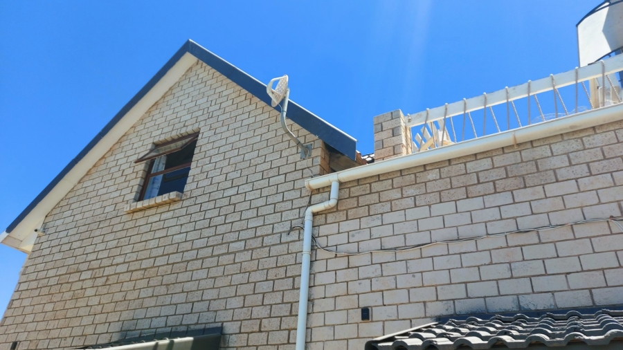 5 Bedroom Property for Sale in Britannia Bay Western Cape